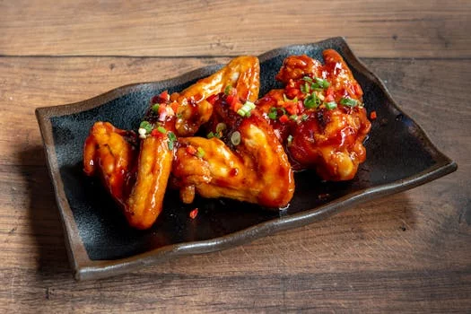 buffalo wings spicy sauce celery